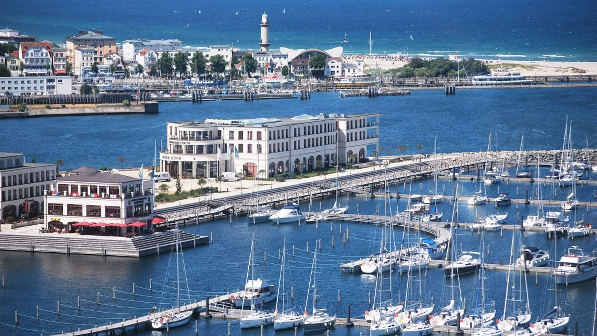 Yacht Club